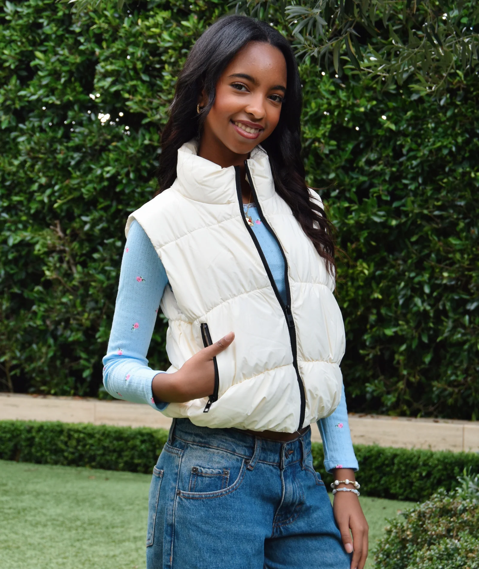 8apart Women Veruca Puffer Vest - Image 3